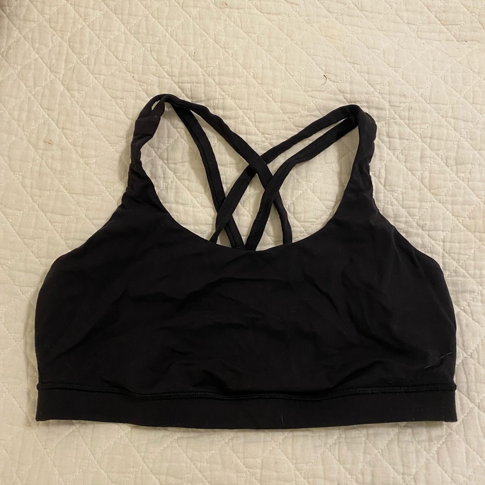 Black lululemon sports bra